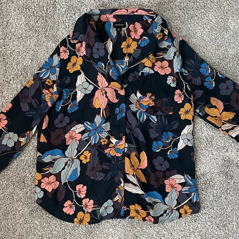 Floral Dark Blue Color Detail Long-Sleeve Blouse WWW Size Medium